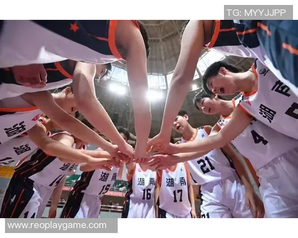 广州篮球队在篮球团队协作排行榜中荣获第五名展现出色团队精神与实力