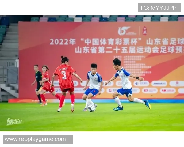 日照足球明星阵容全揭秘精彩瞬间照片集锦带你领略球场风采 日照足球明星阵容全揭秘精彩瞬间照片集锦带你领略球场风采