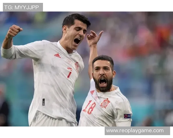 西班牙足球战术变革探讨:阵地战新理念与实践分析 西班牙足球战术变革探讨:阵地战新理念与实践分析