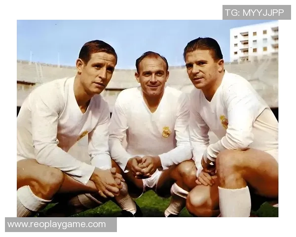 历史上最强足球明星排名揭晓谁将成为足球界的传奇巨星