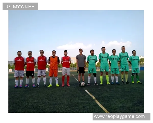 武汉足球明星齐心协力支持家乡发展展现团结力量